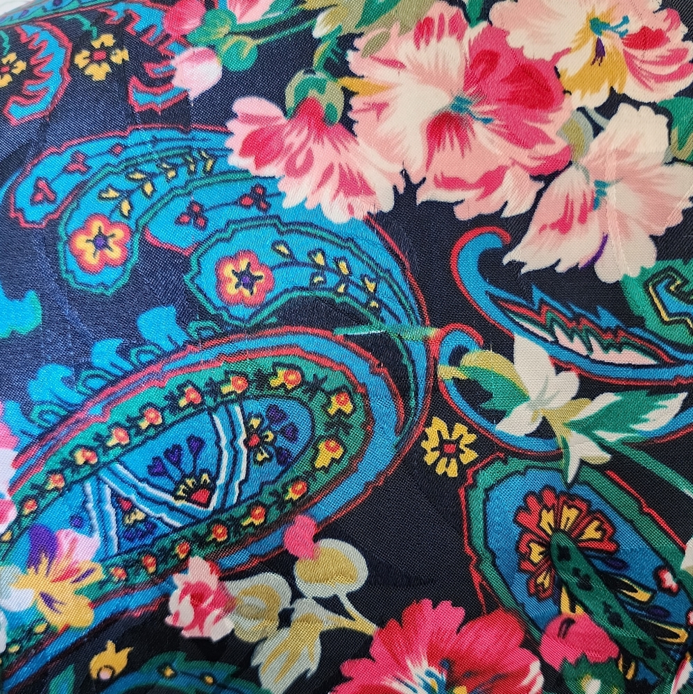 Vintage Gold Label Victoria Secret Robe - Picture 4 of 7